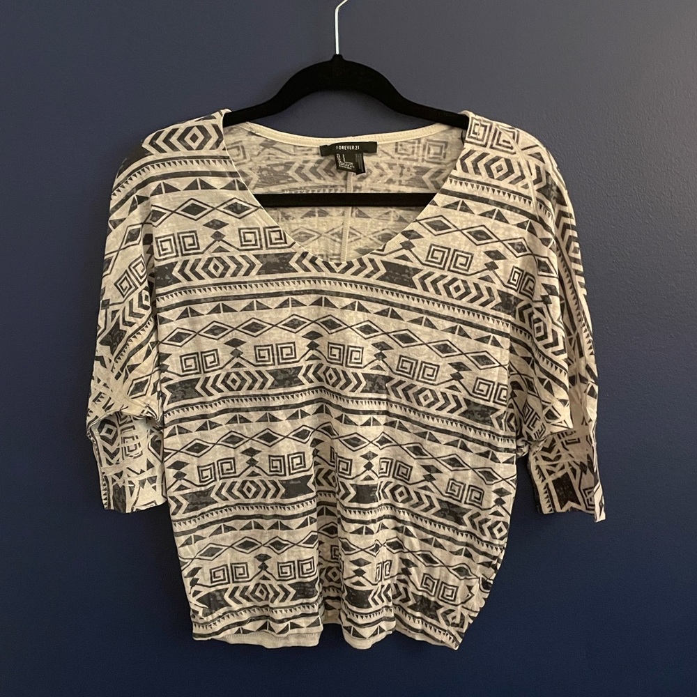 Grey and white geometric design shirt